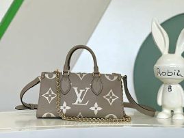 Picture of LV Lady Handbags _SKUfw155213531fw